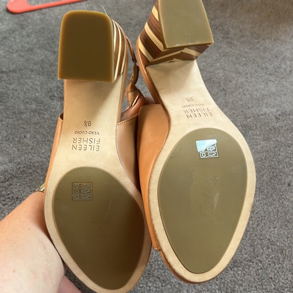 Never worn Eileen Fisher shoe - Picture 3 of 4